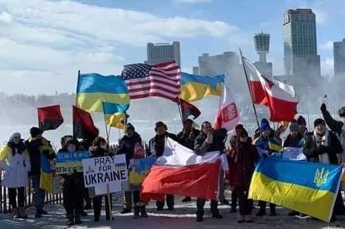 UCCA Buffalo NY Ukrainians at Niagara Falls Showing Support for Ukraine